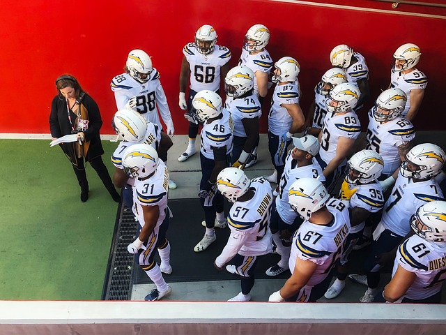 时有起伏 时有起伏